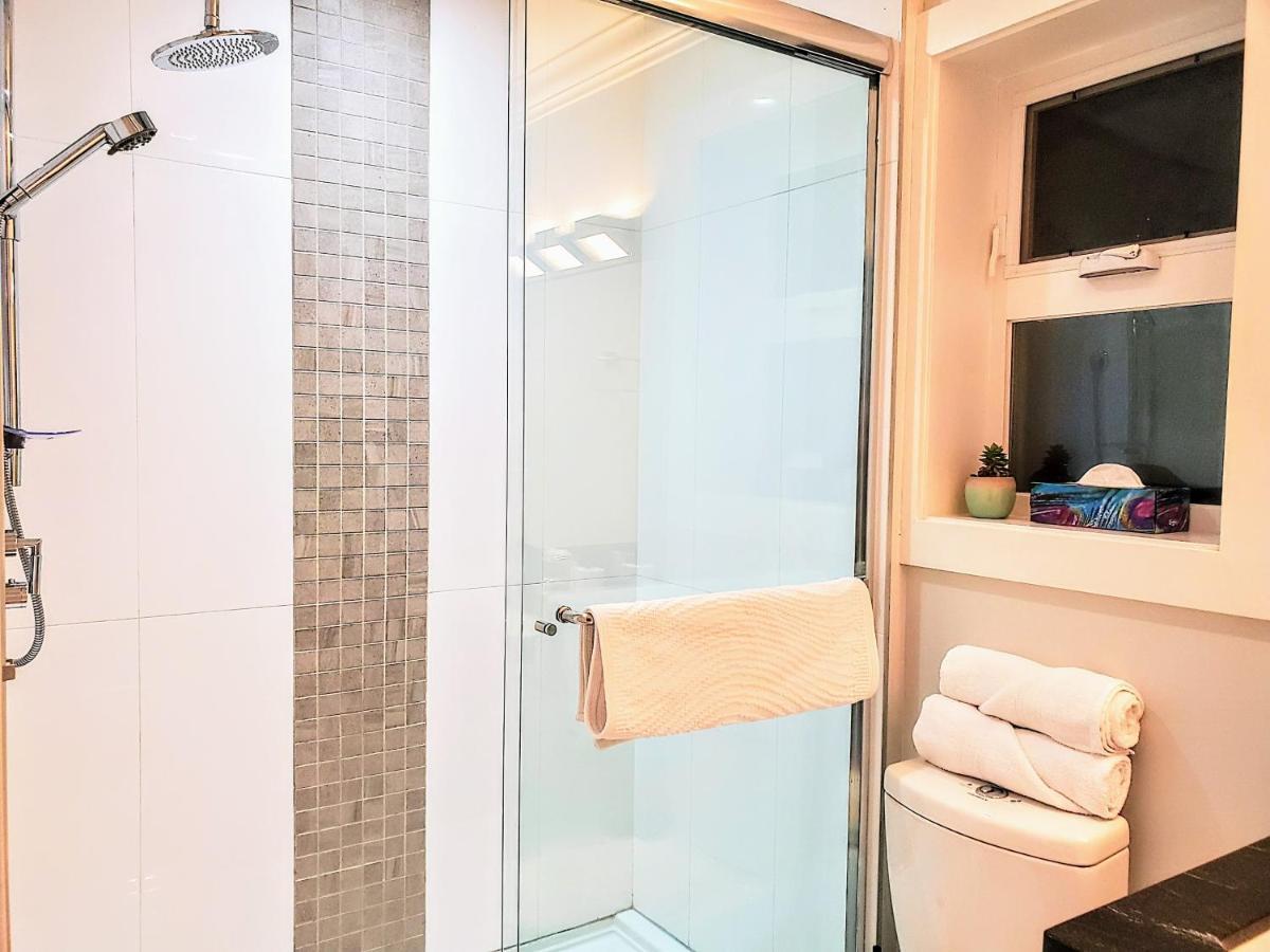 Villa New Urban Modern Main St. Coach House Vancouver Exterior foto